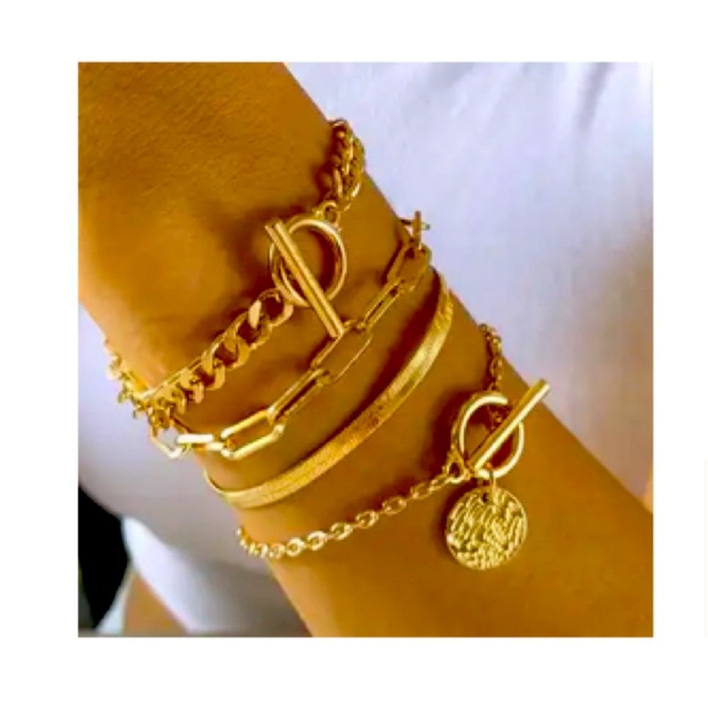 4 fashion bracelets
